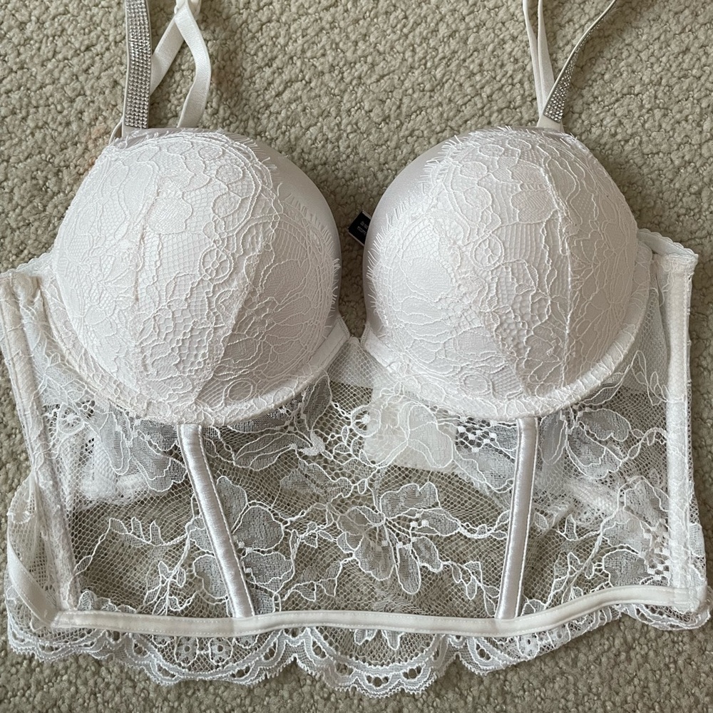 Victoria secret white bra corset with silver rhinestones and lace detailing 32C